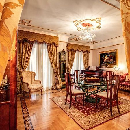 Domus Vittoria - The Luxury Quintessence Apartment Sorrento Luaran gambar