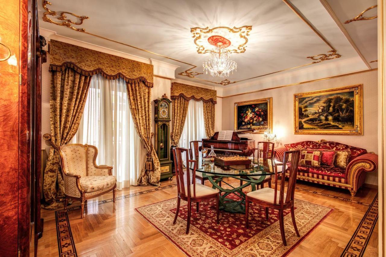 Domus Vittoria - The Luxury Quintessence Apartment Sorrento Luaran gambar